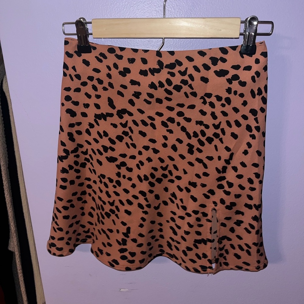 Beginning boutique patterned skirt